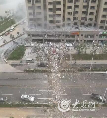 濟南銀豐唐郡小區(qū)一酒樓爆炸